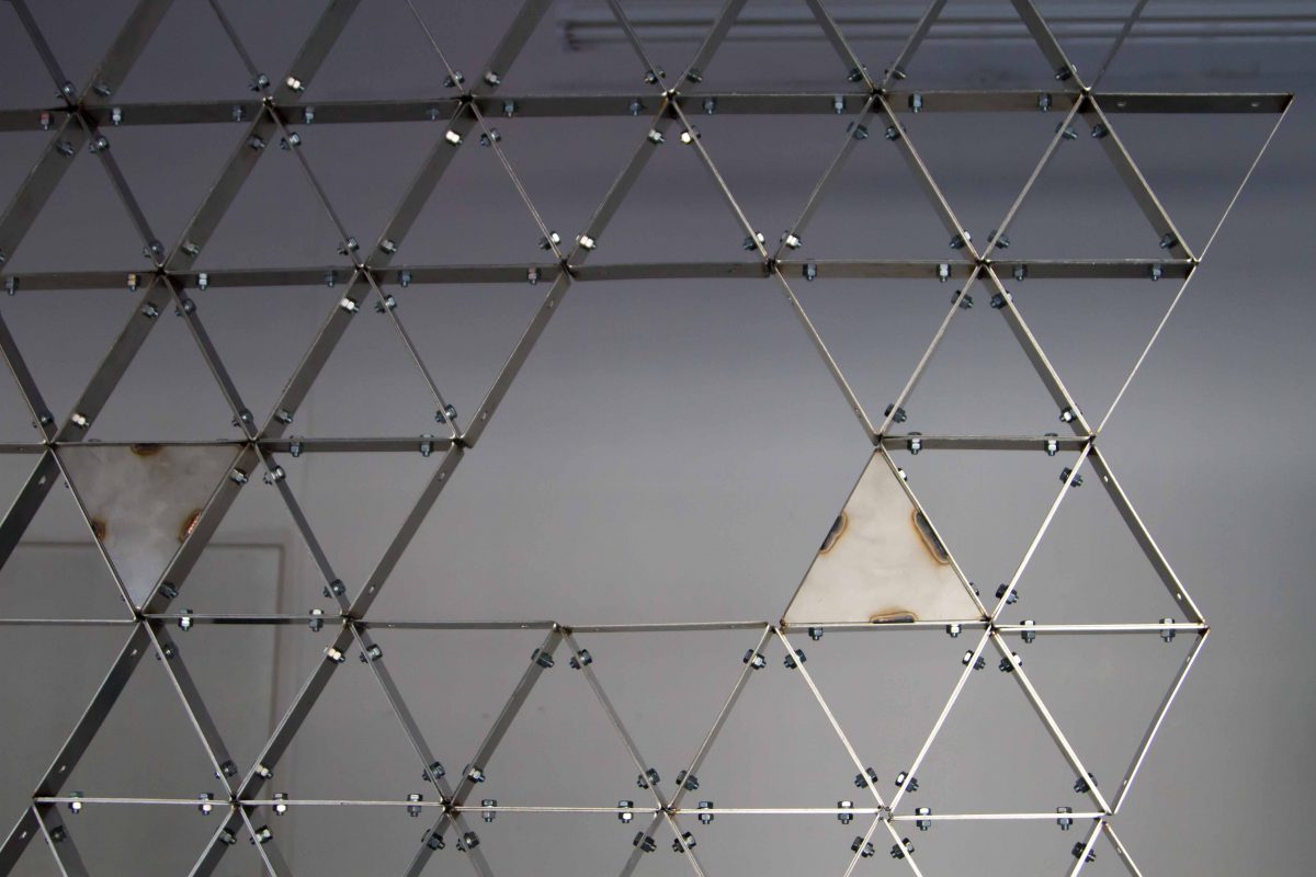 Amber-Jade Geldenhuys. DIY wall art installation