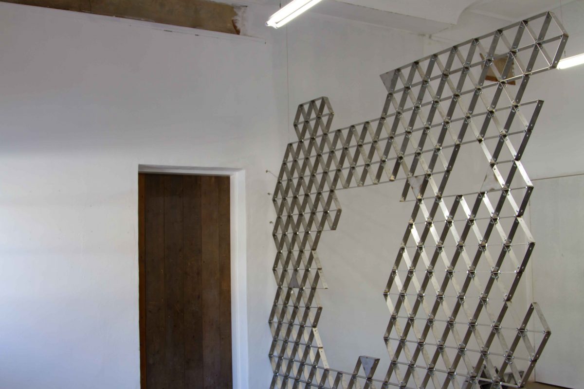 Amber-Jade Geldenhuys. DIY wall art installation